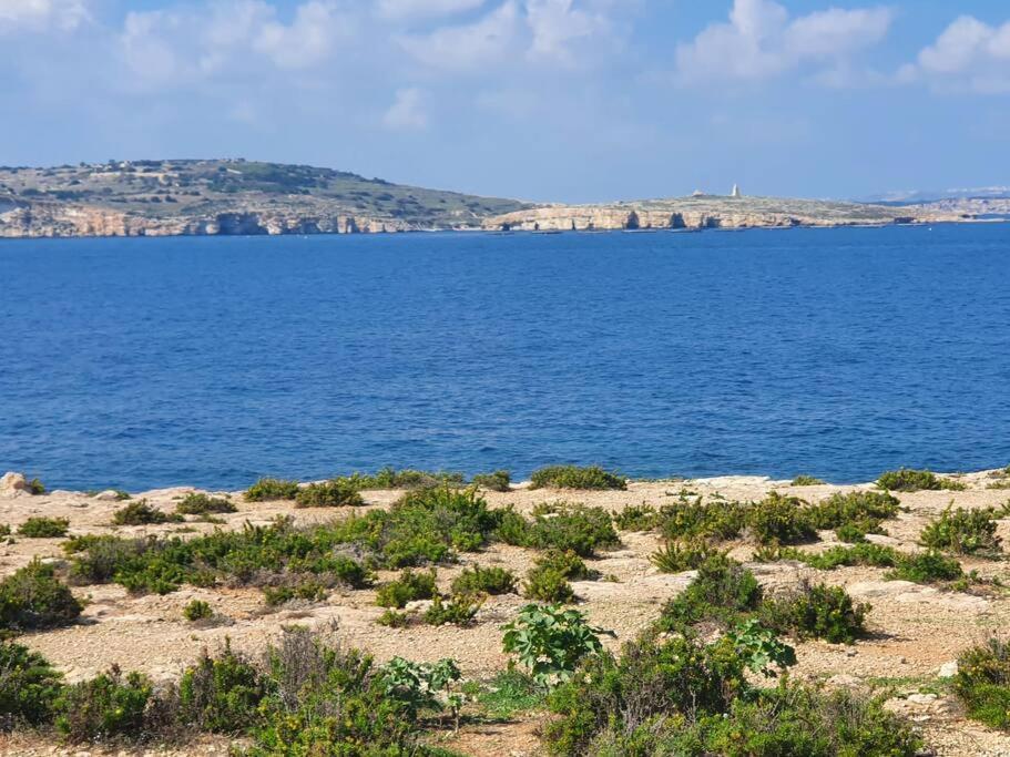 Private Room In A Modern Apartment With Pool And Sea View San Pawl il-Baħar Extérieur photo